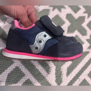 Saucony Kids' Dark Blue and Pink Sneakers nwot